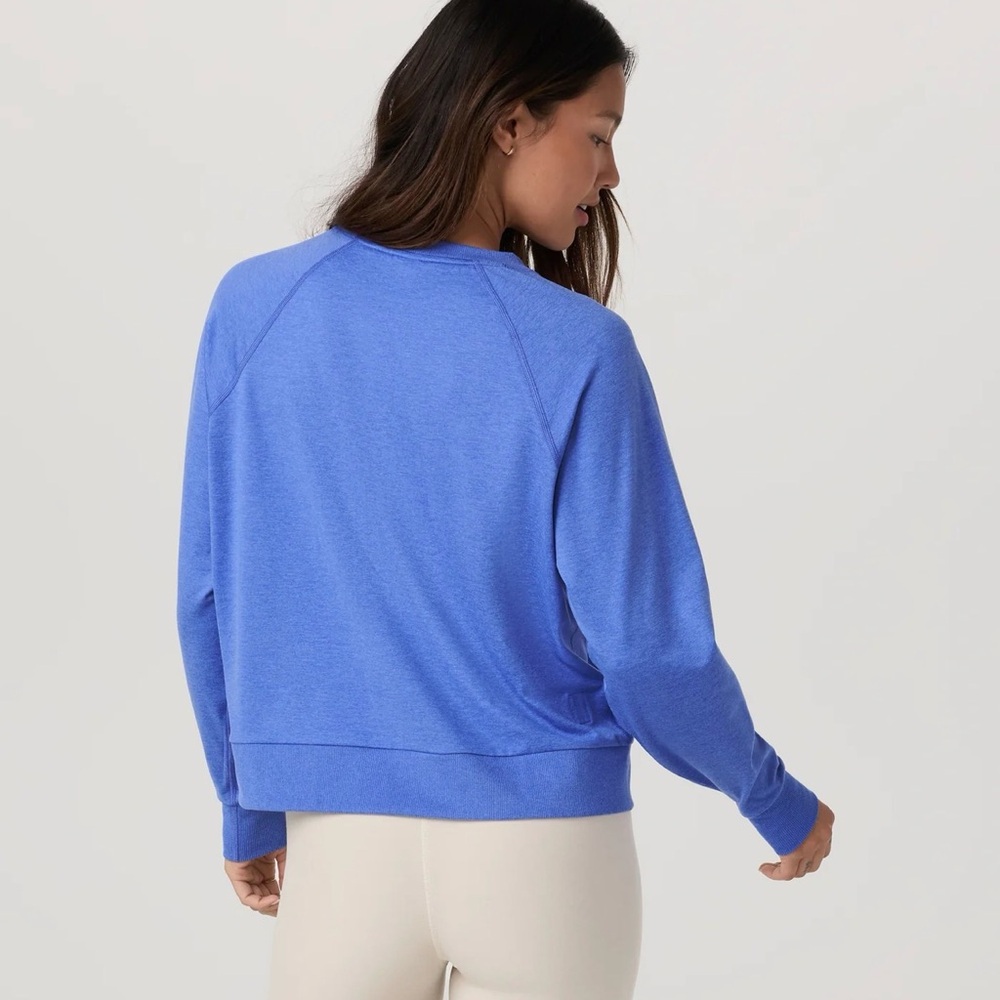 Vuori Halo Crew in Blue Iris Heather - Picture 3 of 8